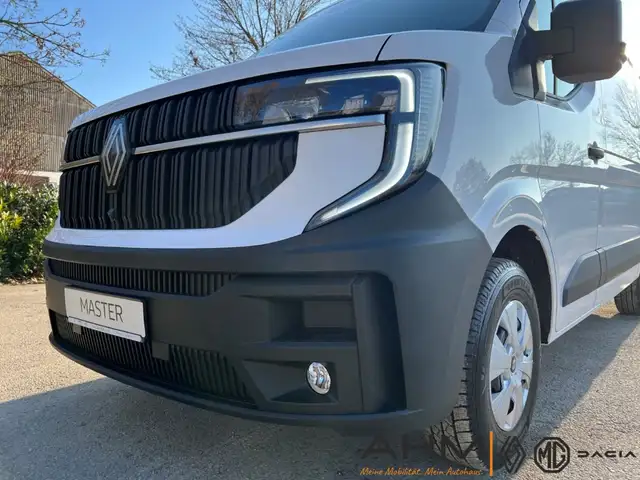 Renault Master view 7