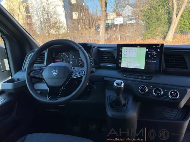 Renault Master view 13