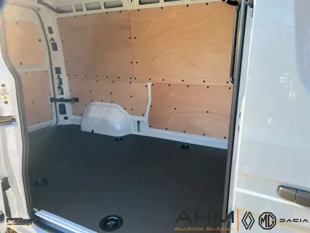Renault Master view 12