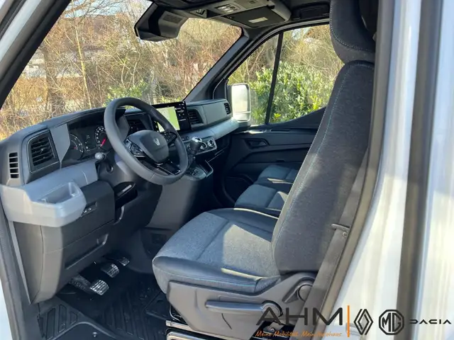 Renault Master view 10