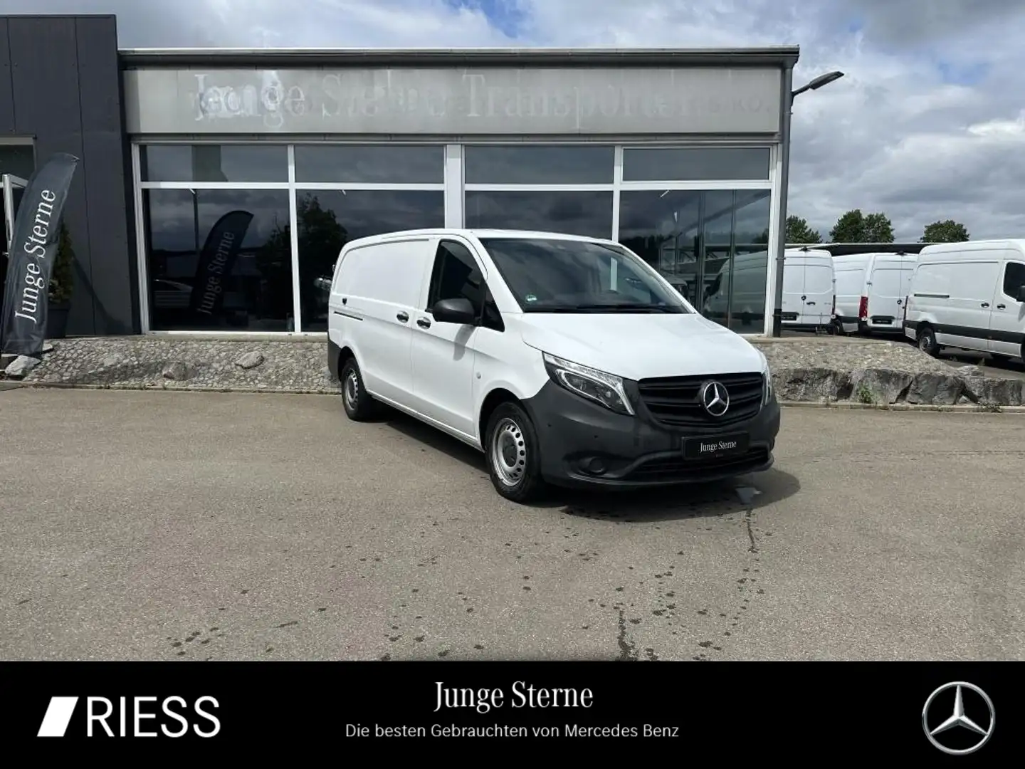 Mercedes-Benz Vito 116 CDI KA/NAVI/LED(ILS)/KLIMA/KAMERA/AHK2,5t/ Weiß - 1