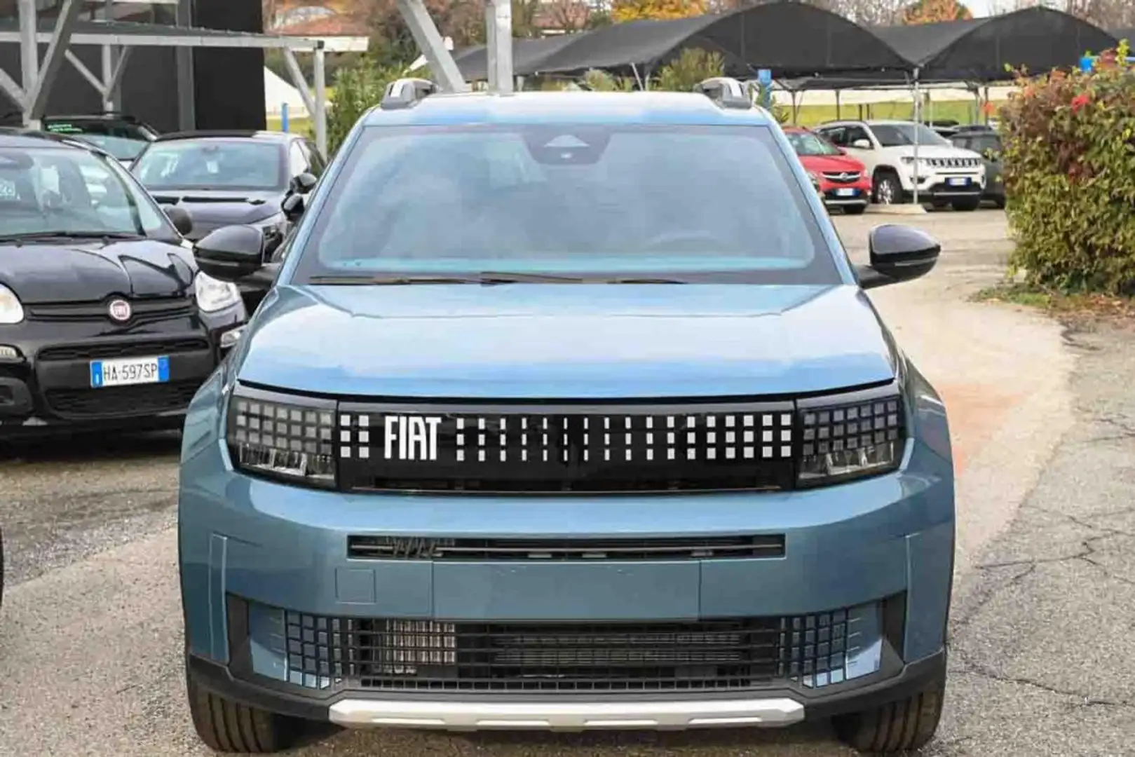 Fiat Grande Panda 1.2 Hybrid 110 CV S&S Icon Blau - 2