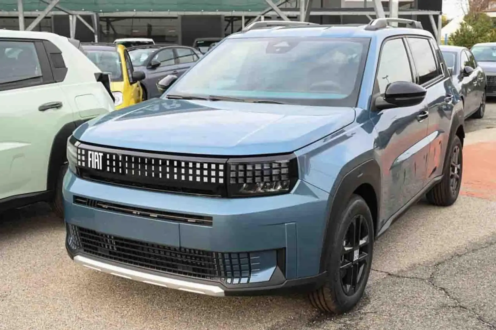 Fiat Grande Panda 1.2 Hybrid 110 CV S&S Icon Blau - 1