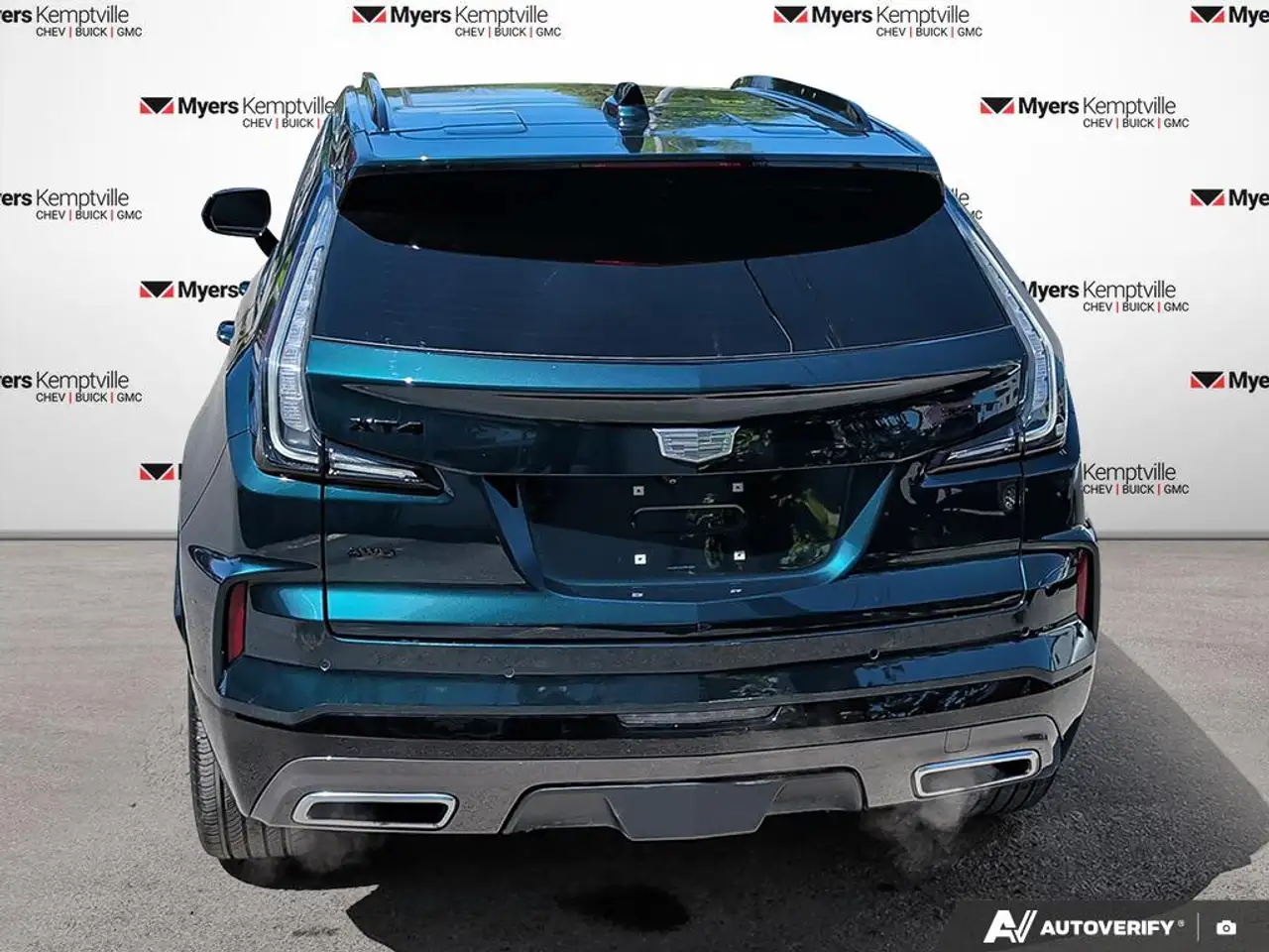 Cadillac XT4 снимка Cadillac XT4