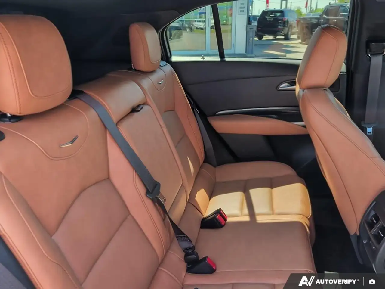 Cadillac XT4 снимка Cadillac XT4