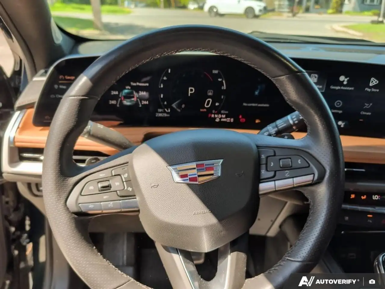 Cadillac XT4 снимка Cadillac XT4