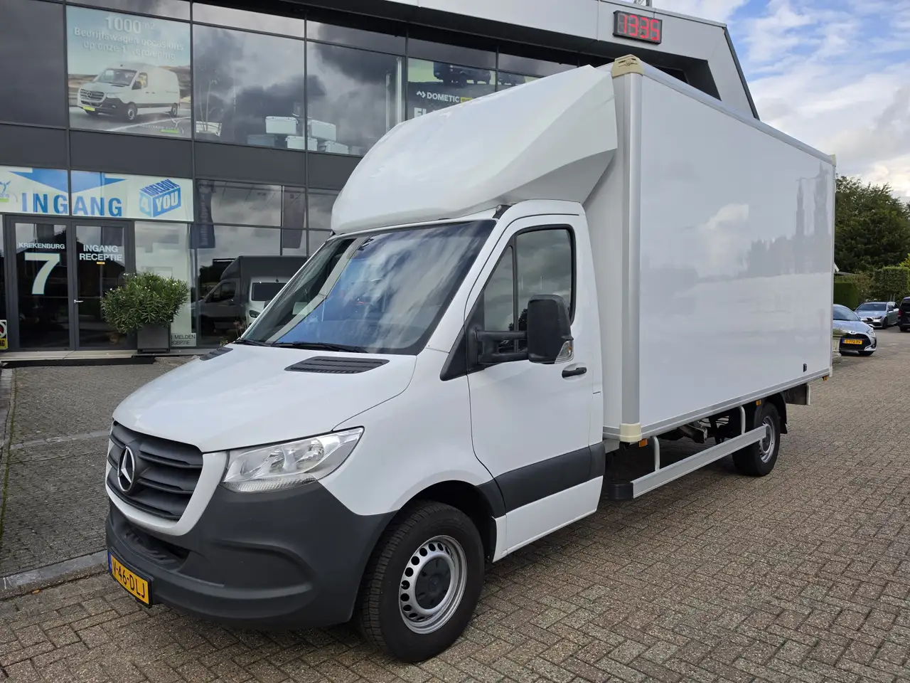 Mercedes-Benz Sprinter
