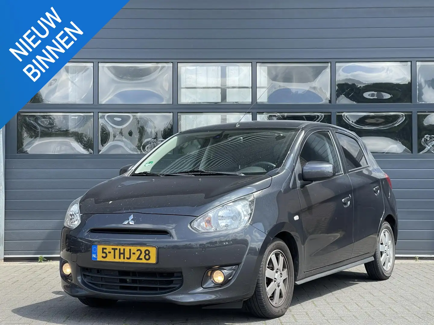 Mitsubishi Space Star 1.0 INTENSE I CLIMATE CONTROL I LICHT METALEN VELG Grijs - 1