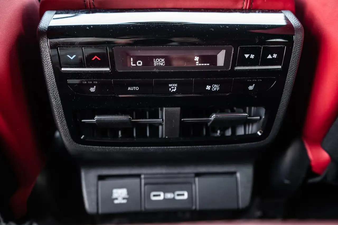 Acura MDX снимка Acura MDX