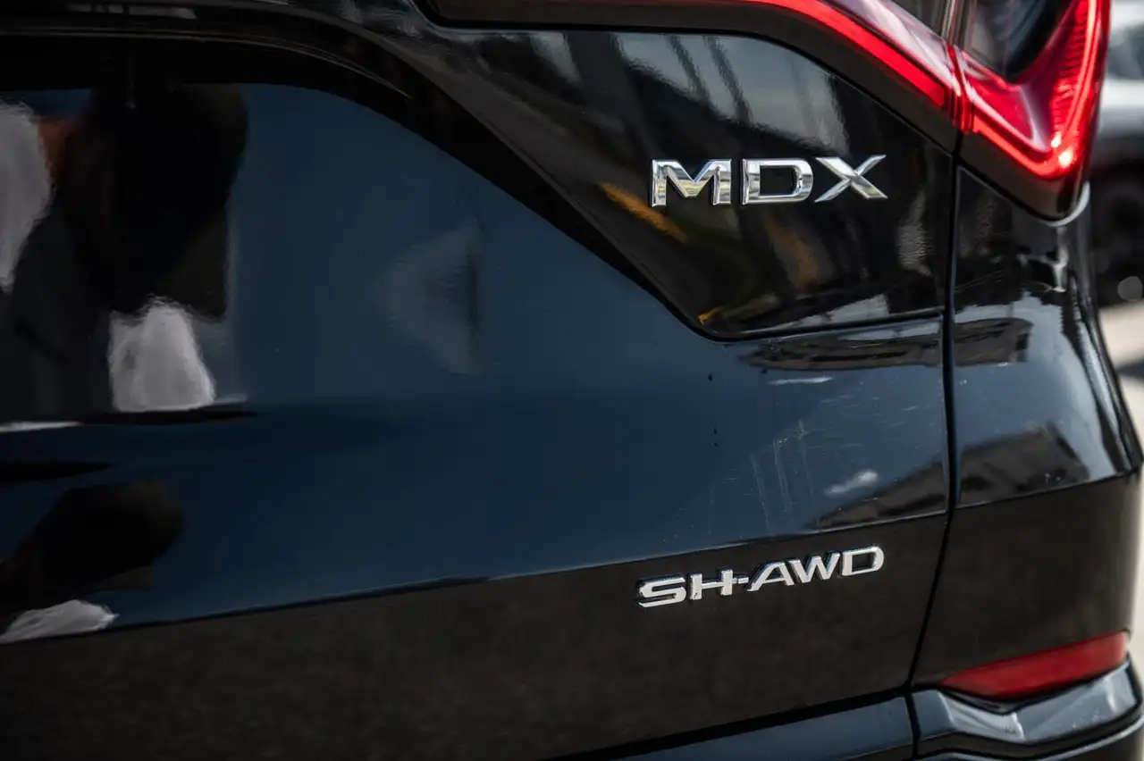 Acura MDX снимка Acura MDX
