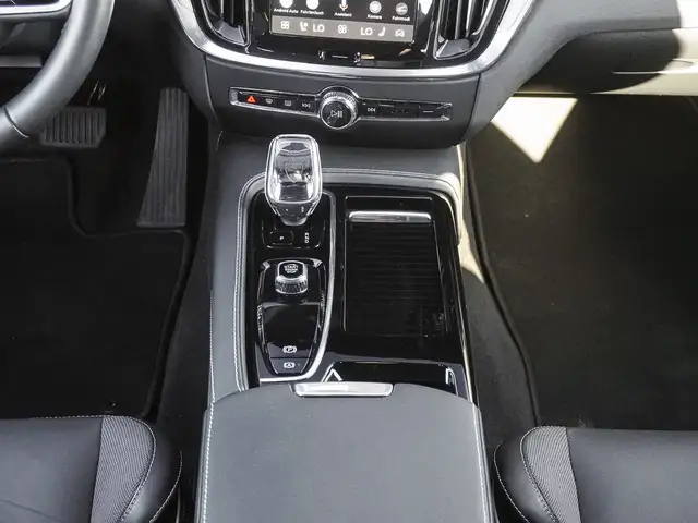 Volvo V60 view 14