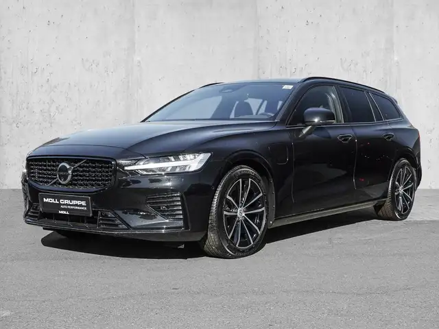 Volvo V60 view 2
