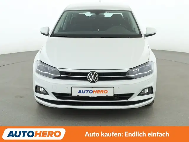 Volkswagen Polo view 9