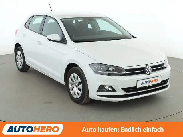 Volkswagen Polo view 8
