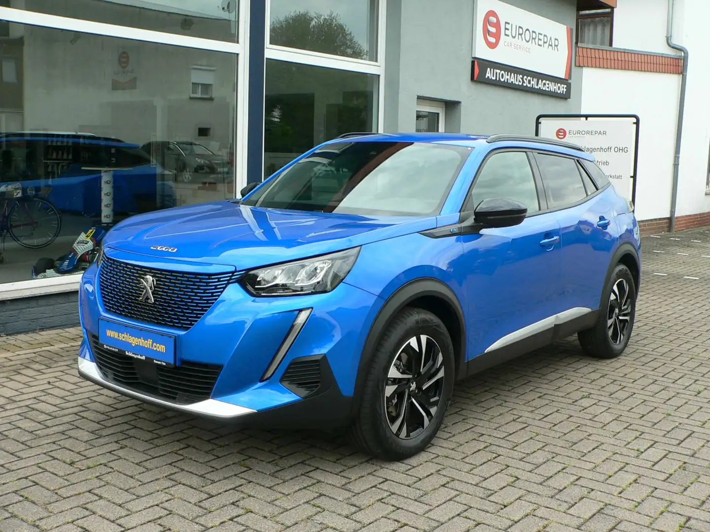 Peugeot 2008 e- Allure Mavi - 1