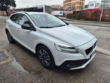 V40 Cross Country 2.0 d2 Business my17
