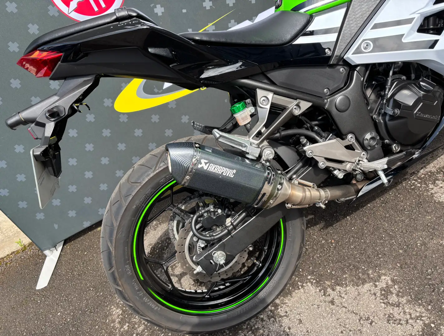 Kawasaki Ninja 300 Vert - 2