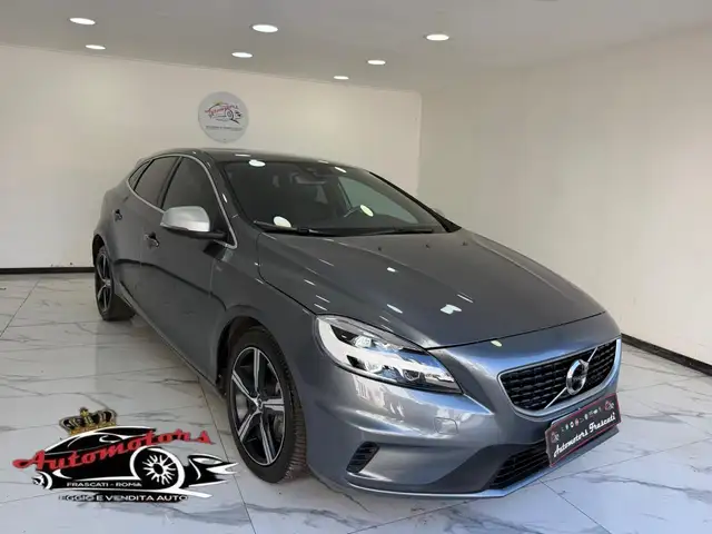 Volvo V40 2.0 d3 R-design-GARANTITA-2018