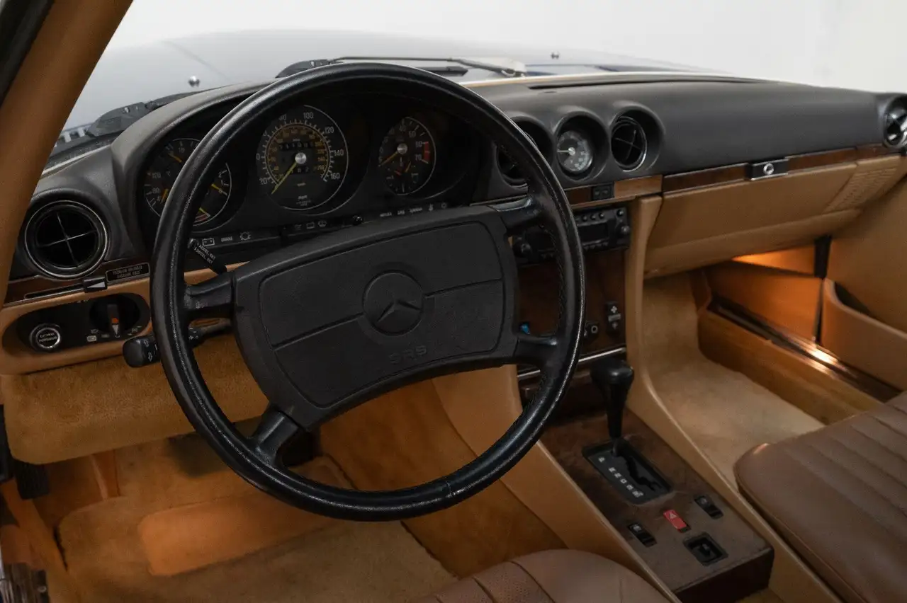 Mercedes-Benz 560 SL, foto 11