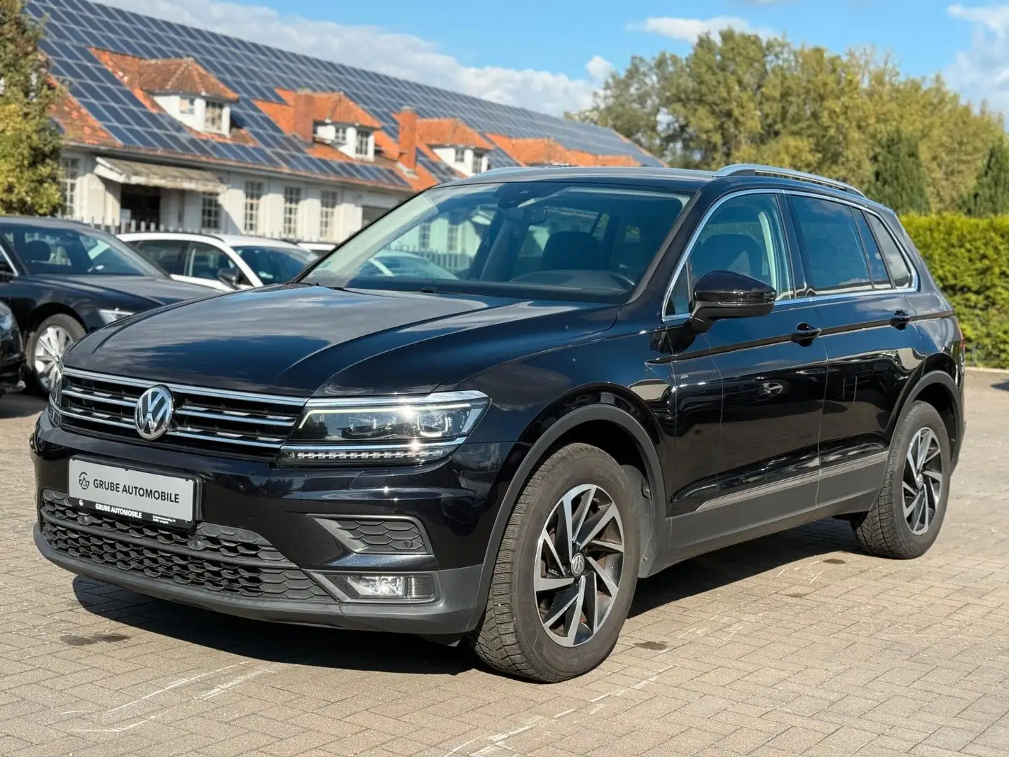 Volkswagen Tiguan Join DSG*LED*AHK*StHz*NAV*SHZ*ACC Schwarz - 1
