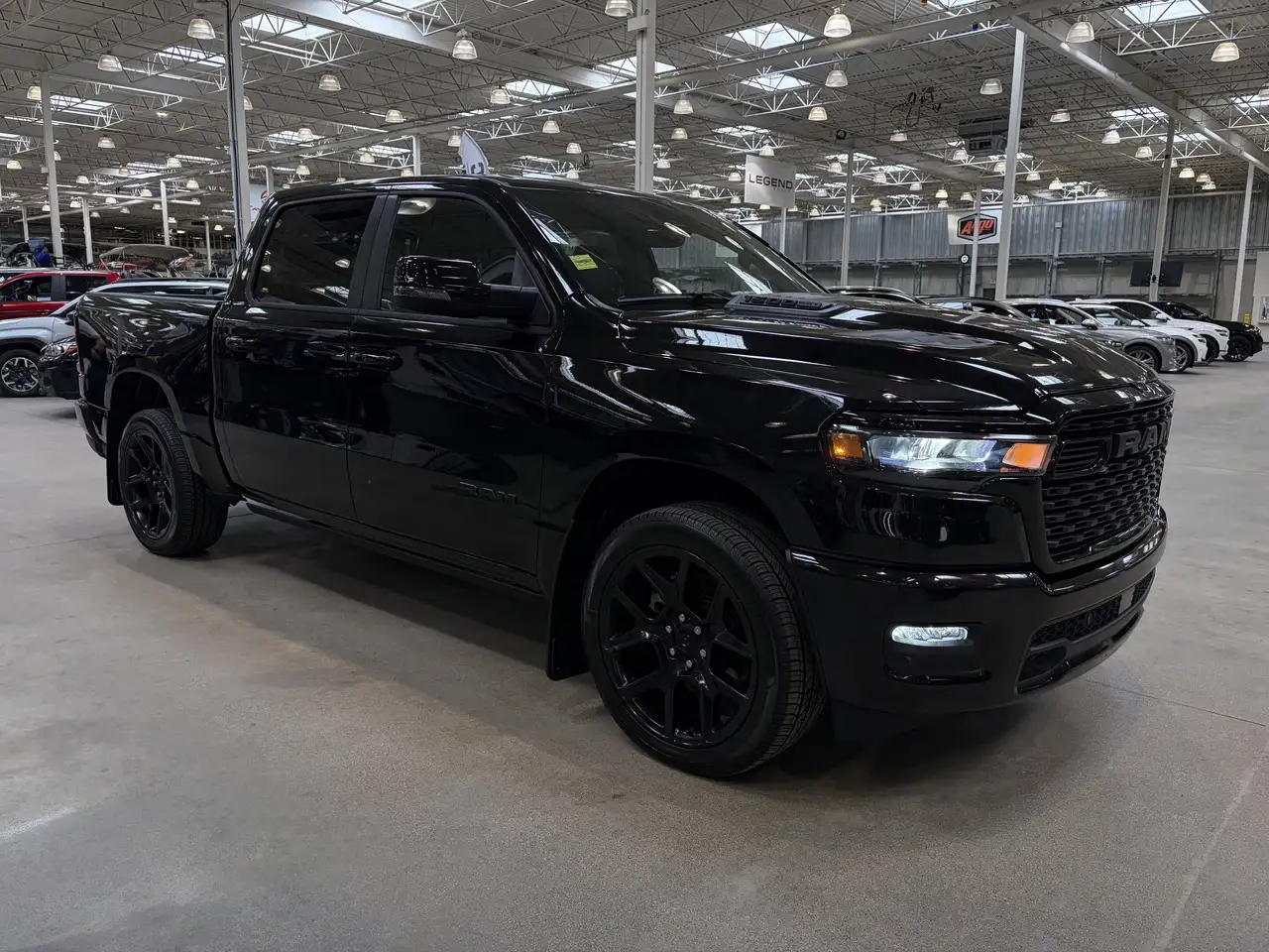 RAM 1500 снимка RAM 1500