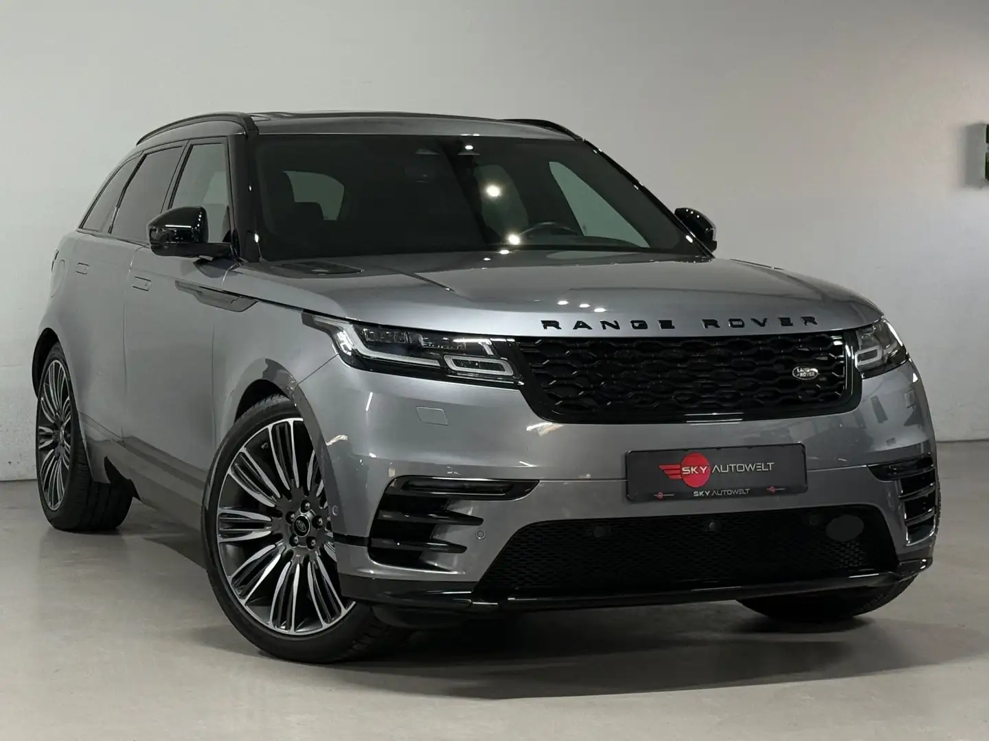 Land Rover Range Rover Velar R-Dynamic SE/NAVI/HUD/PANO/22 Grau - 2
