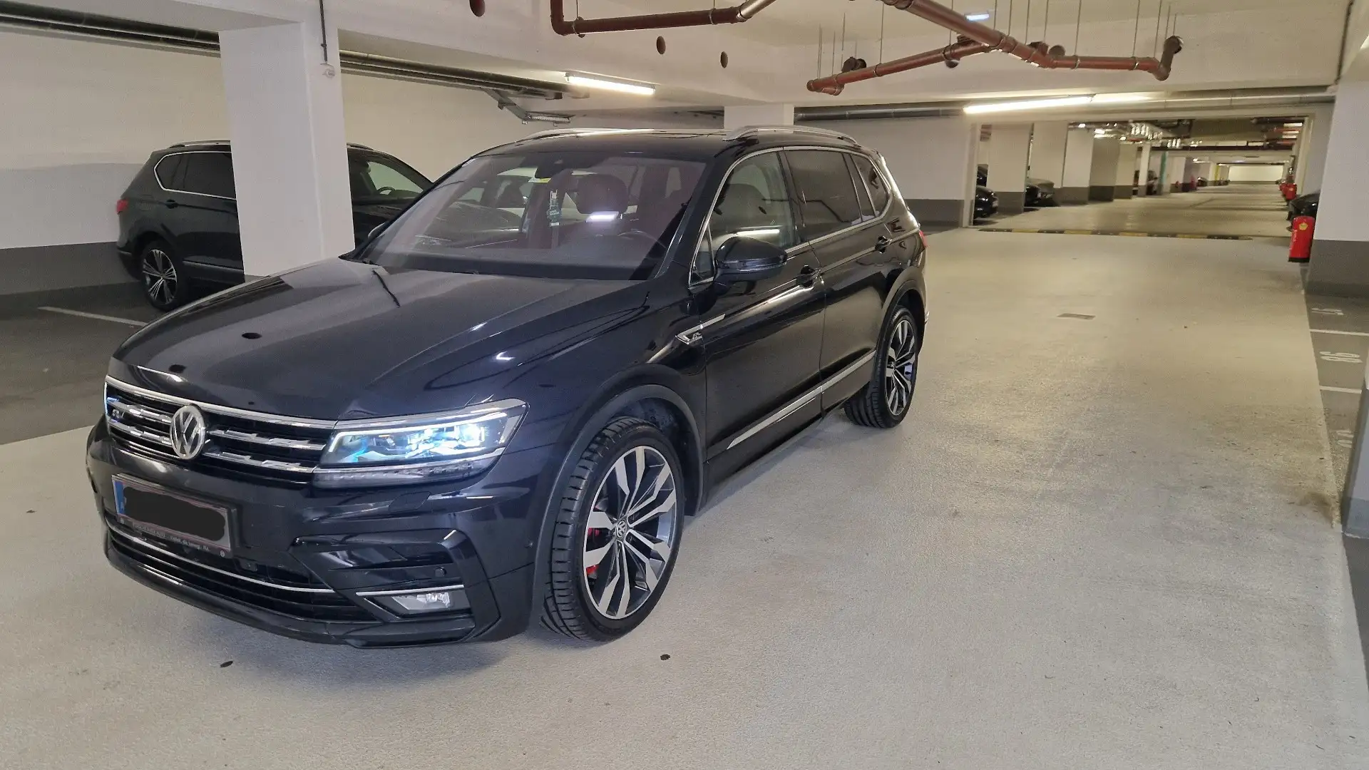 Volkswagen Tiguan Allspace 2,0 TDI SCR 4Motion Highline DSG - 1