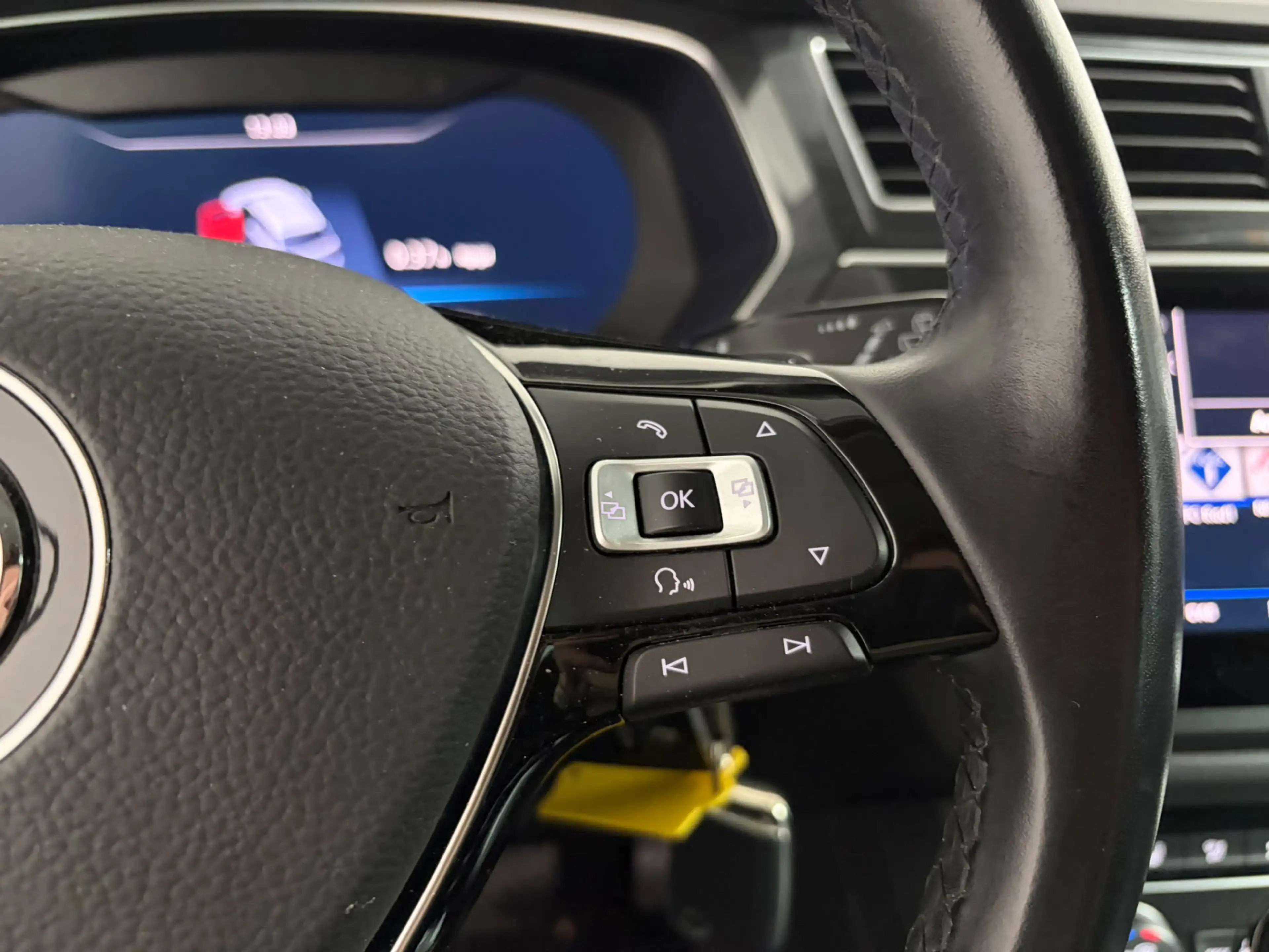 Volkswagen Tiguan 1.4 TSI ACT Highline — photo 11