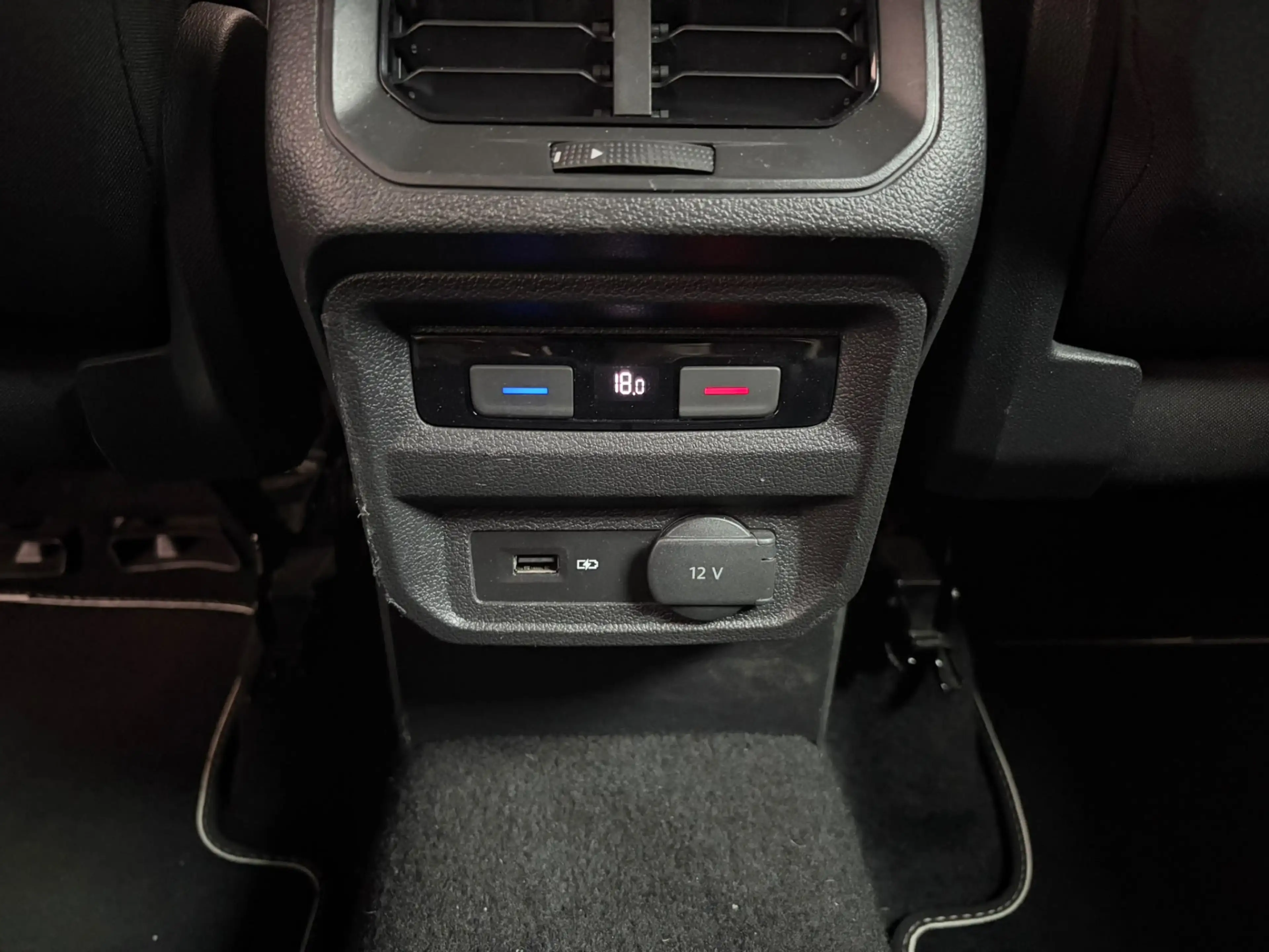 Volkswagen Tiguan 1.4 TSI ACT Highline — photo 17