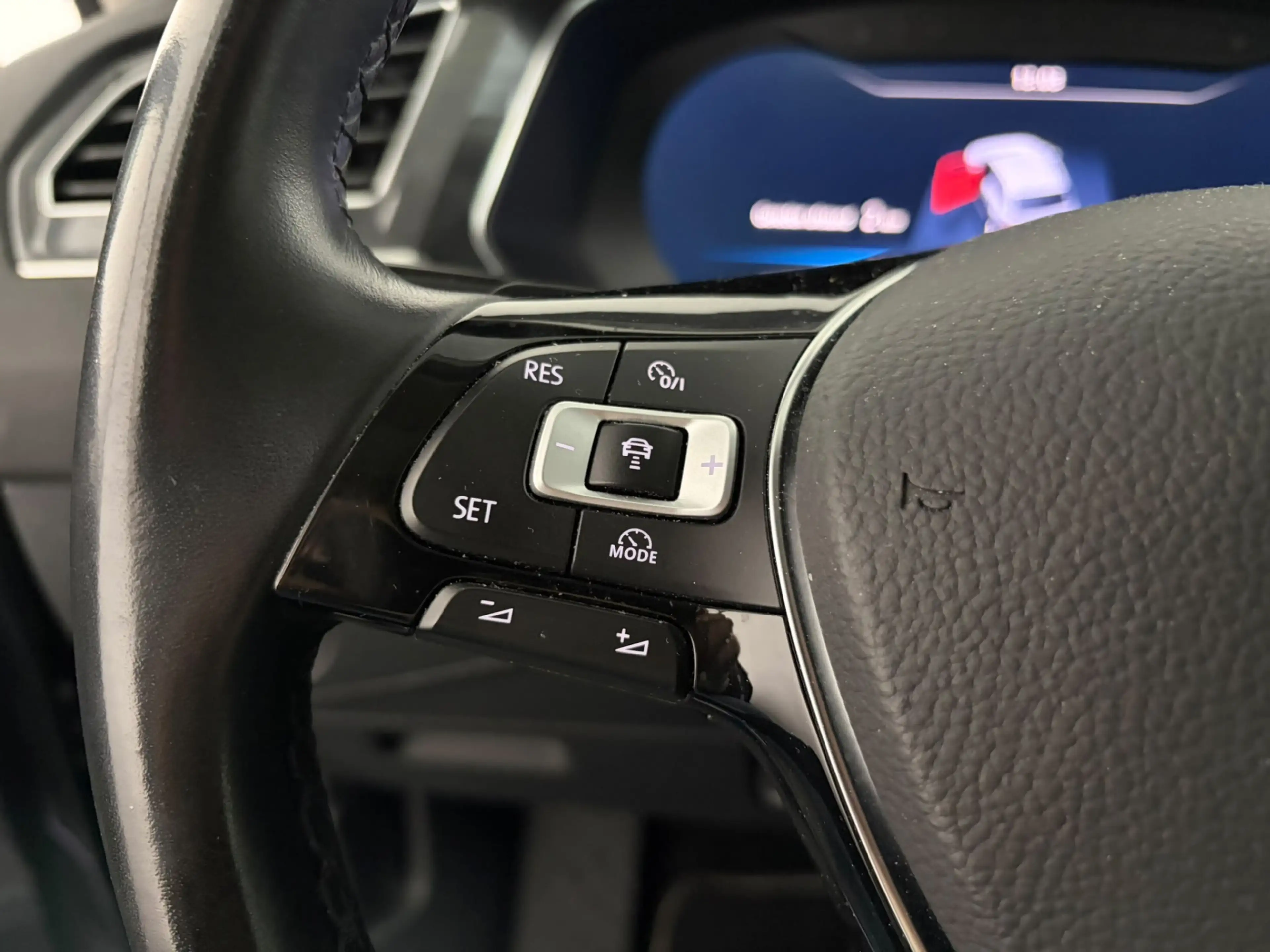 Volkswagen Tiguan 1.4 TSI ACT Highline — photo 9