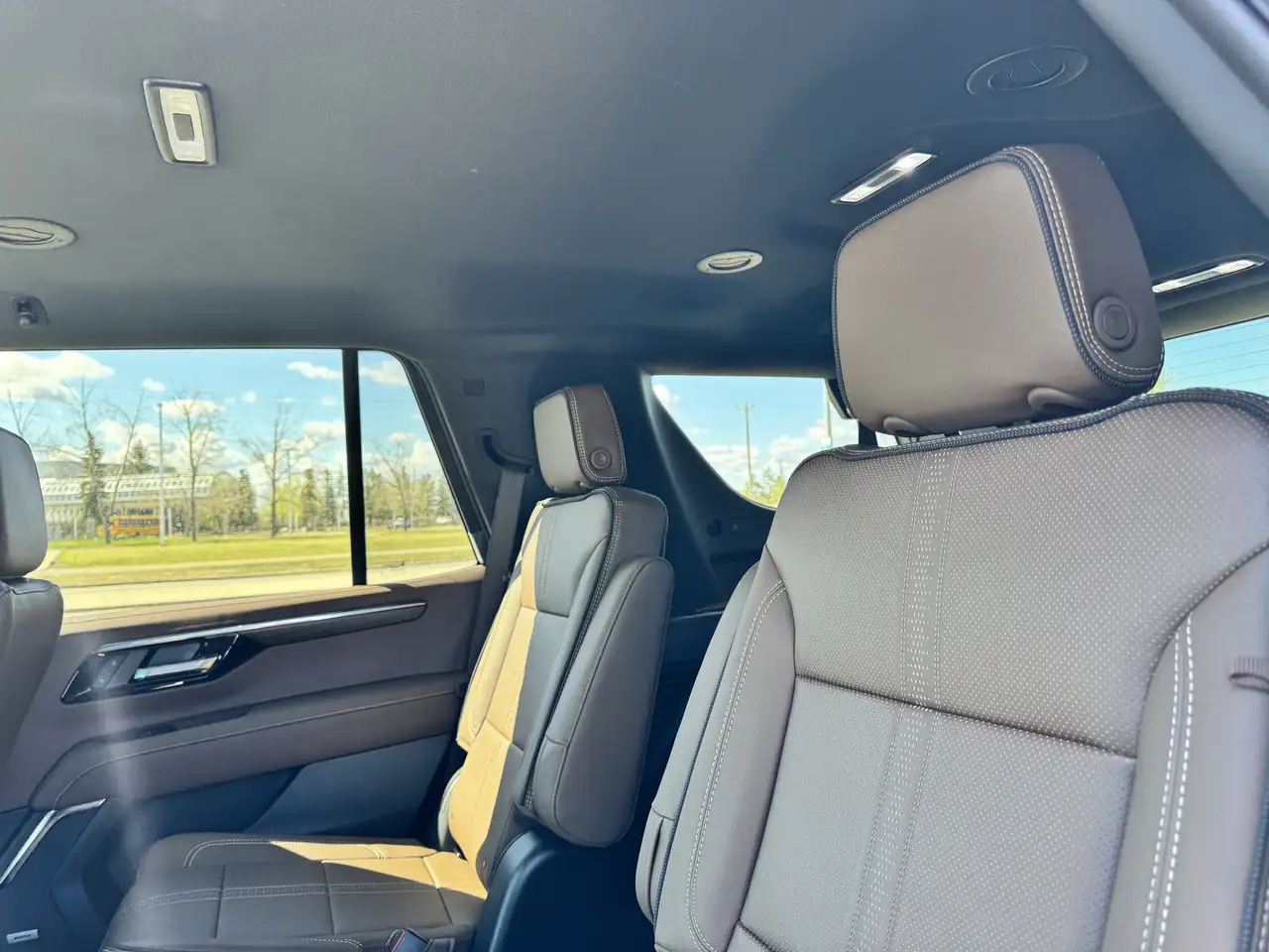 Chevrolet Tahoe снимка Chevrolet Tahoe
