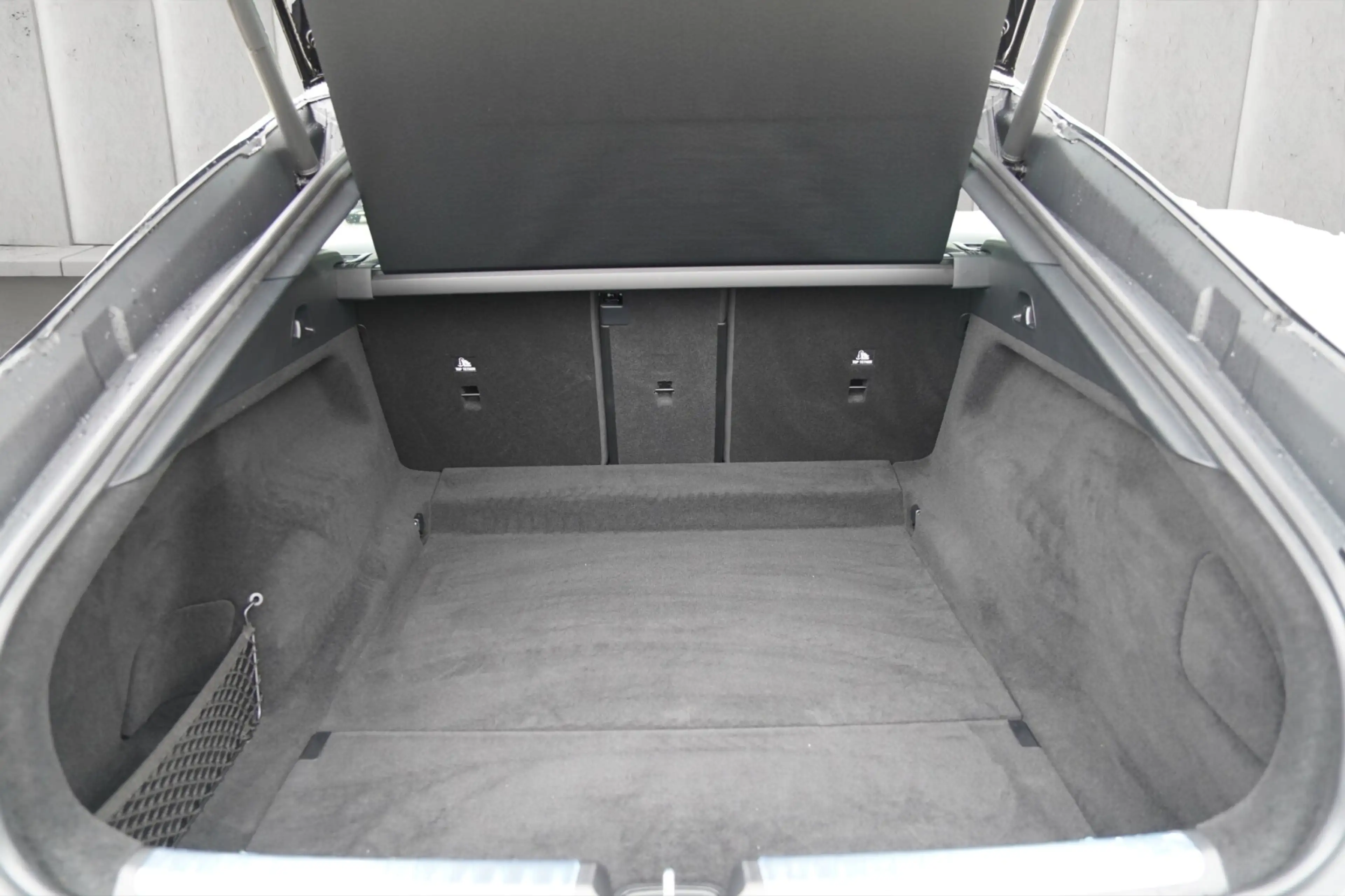 Mercedes-Benz EQS EQS 53 4MATIC Massage Hyperscreen Burmester 360° Kamera — photo 11