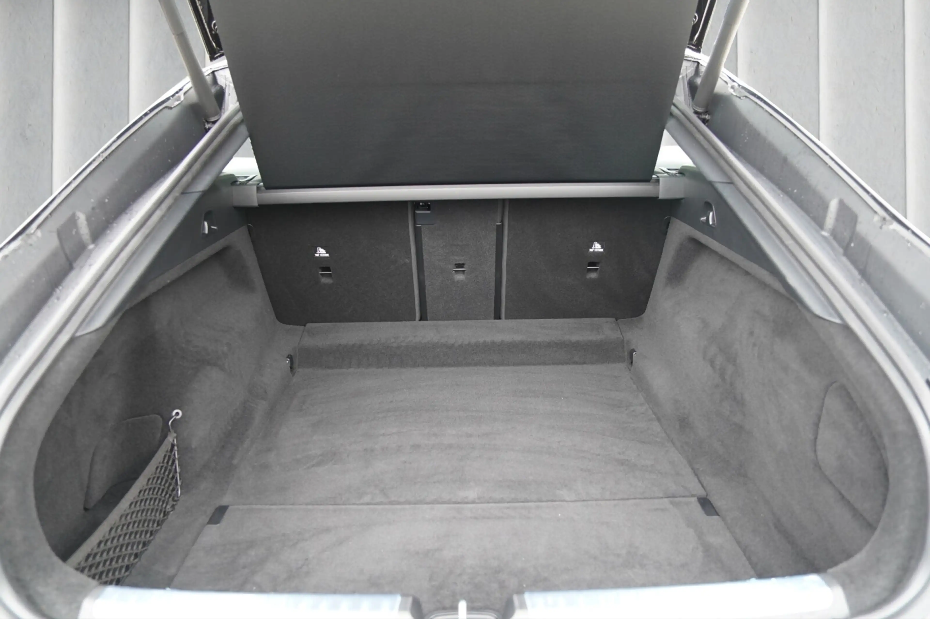 Mercedes-Benz EQS EQS 53 4MATIC Massage Hyperscreen Burmester 360° Kamera — photo 12