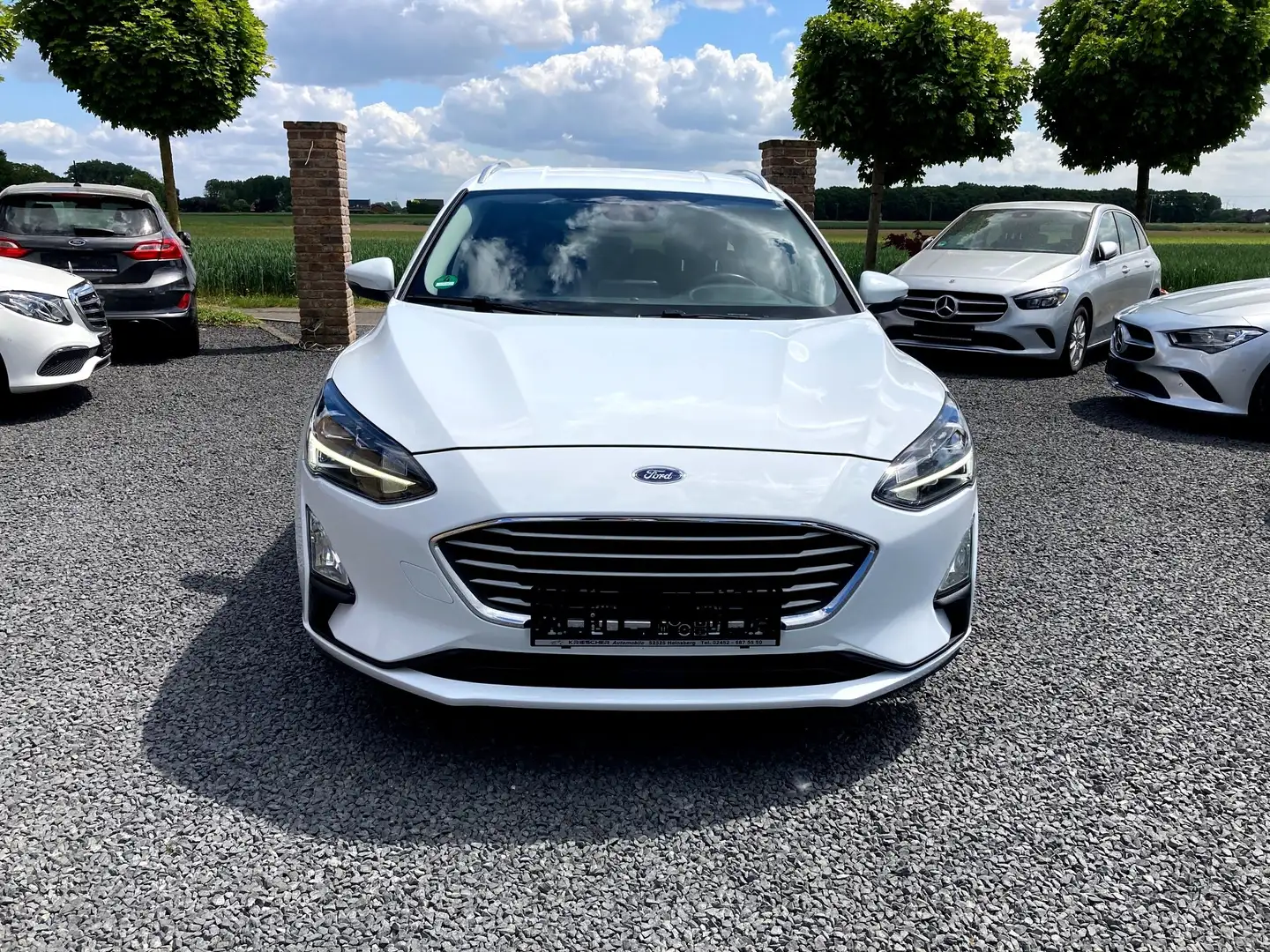 Ford Focus 1.5 TDCi //Automatik // LR.Hzg. //Navi/ LED Weiß - 2