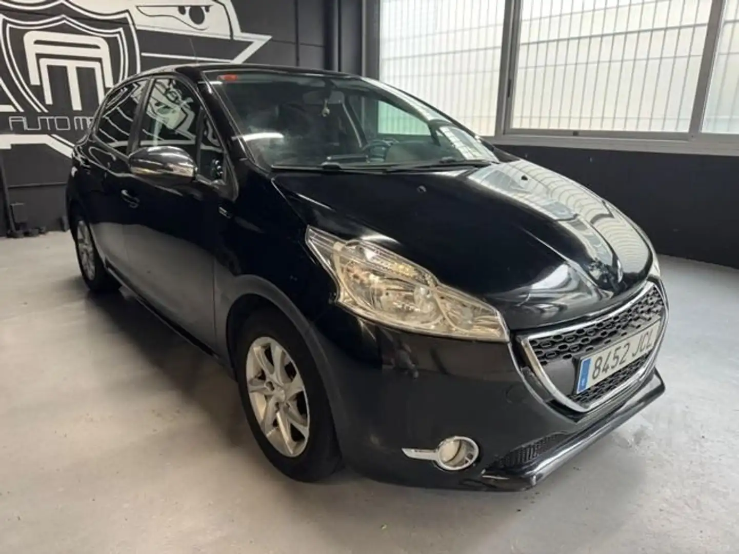 Peugeot 208 Style Negro - 2