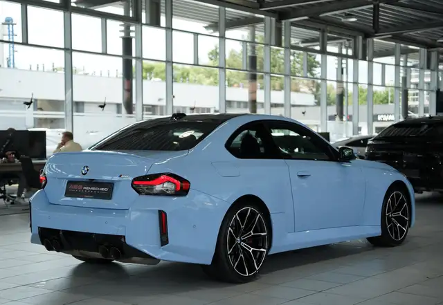 BMW M2 view 11