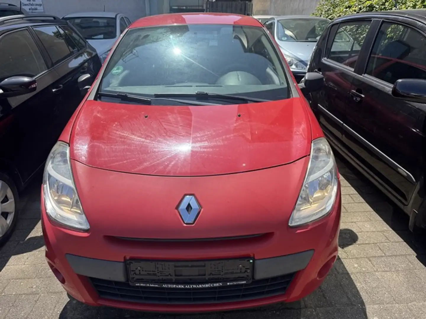 Renault Clio Authentique 1.2 Allwetterreifen Tüv 06.2026 Rot - 1
