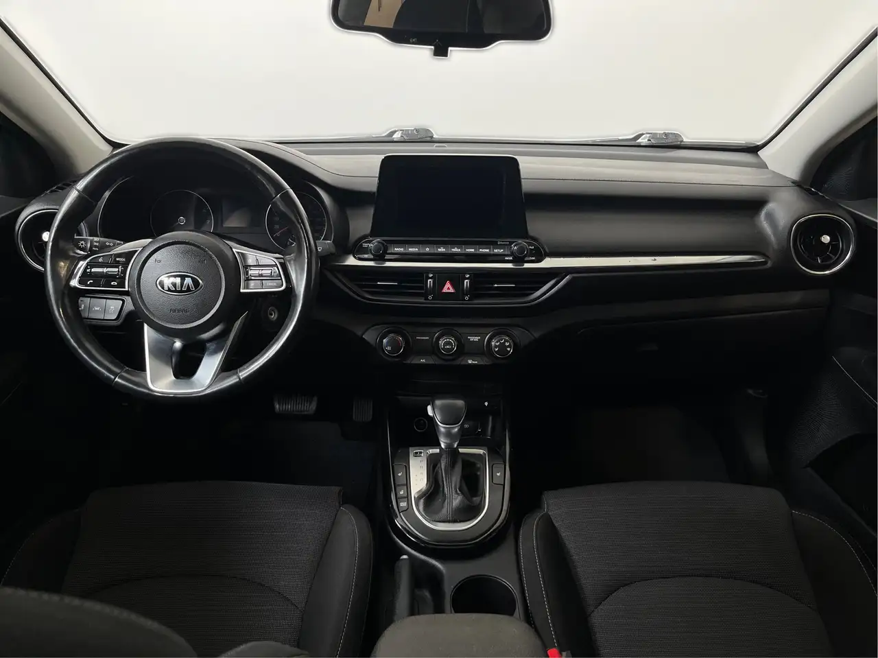 Kia Forte снимка Kia Forte