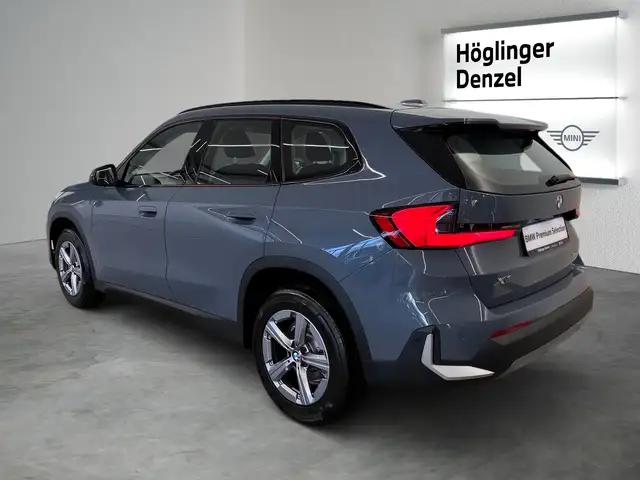 BMW X1 view 9