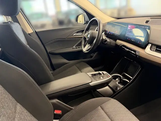 BMW X1 view 11