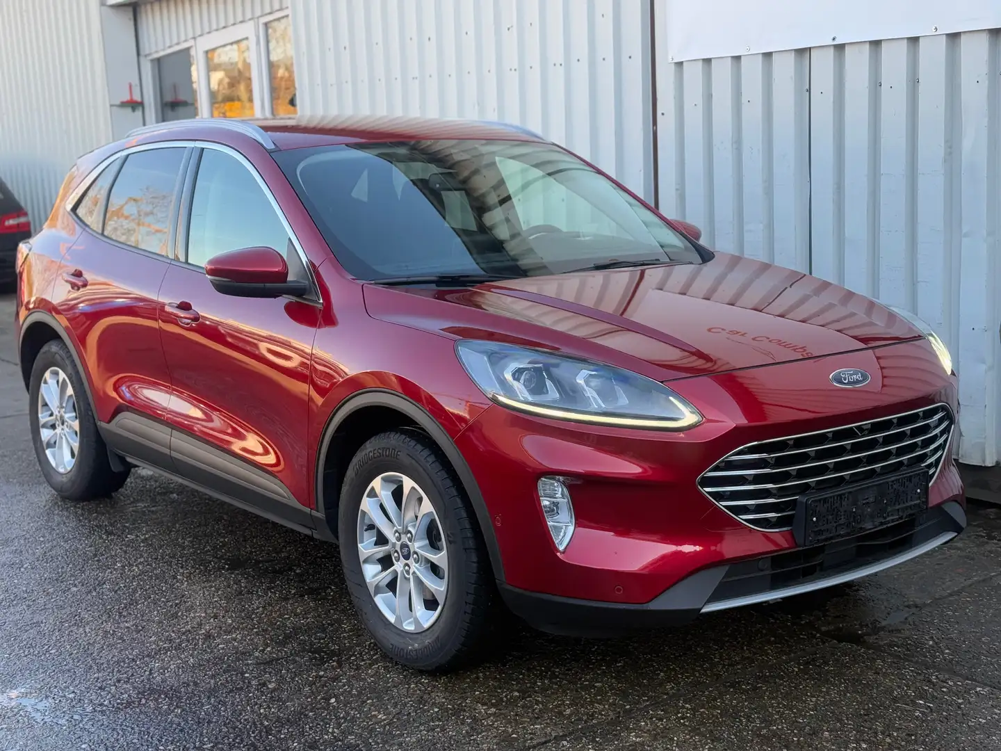 Ford Kuga 1.5 TITANIUM X *1.Hand*Top Ausstattung*AHK*HeadUp Rot - 2