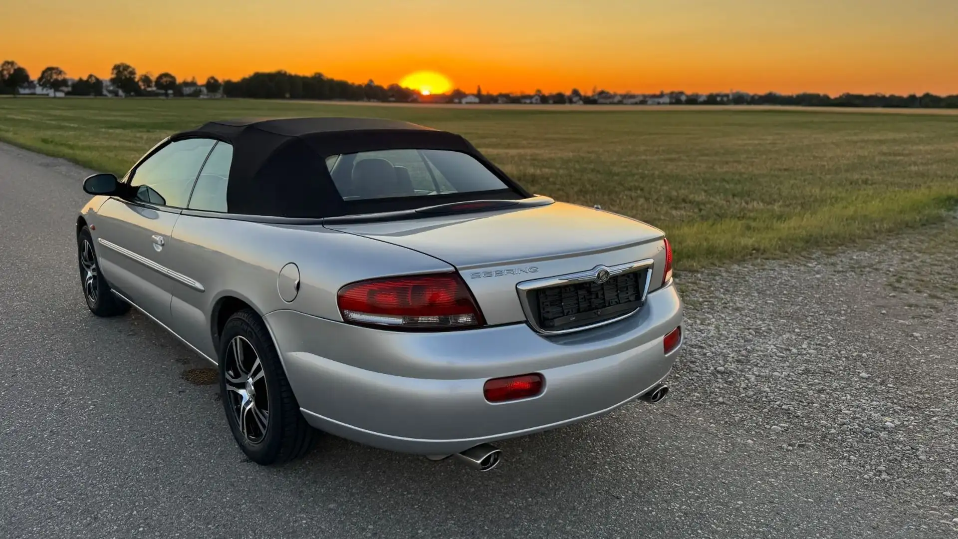 Chrysler Sebring Cabrio 2.7 Limited nur 65000km Traumzust Zilver - 1