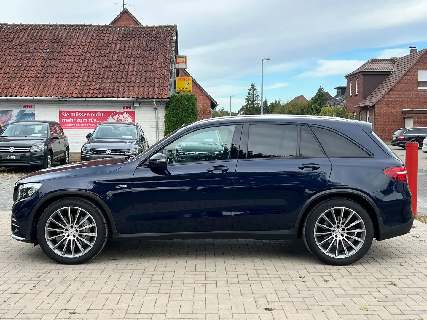 Mercedes-Benz GLC 43 AMG 4Matic, Burmester, LED, Kam, TÜV neu Blau - 2