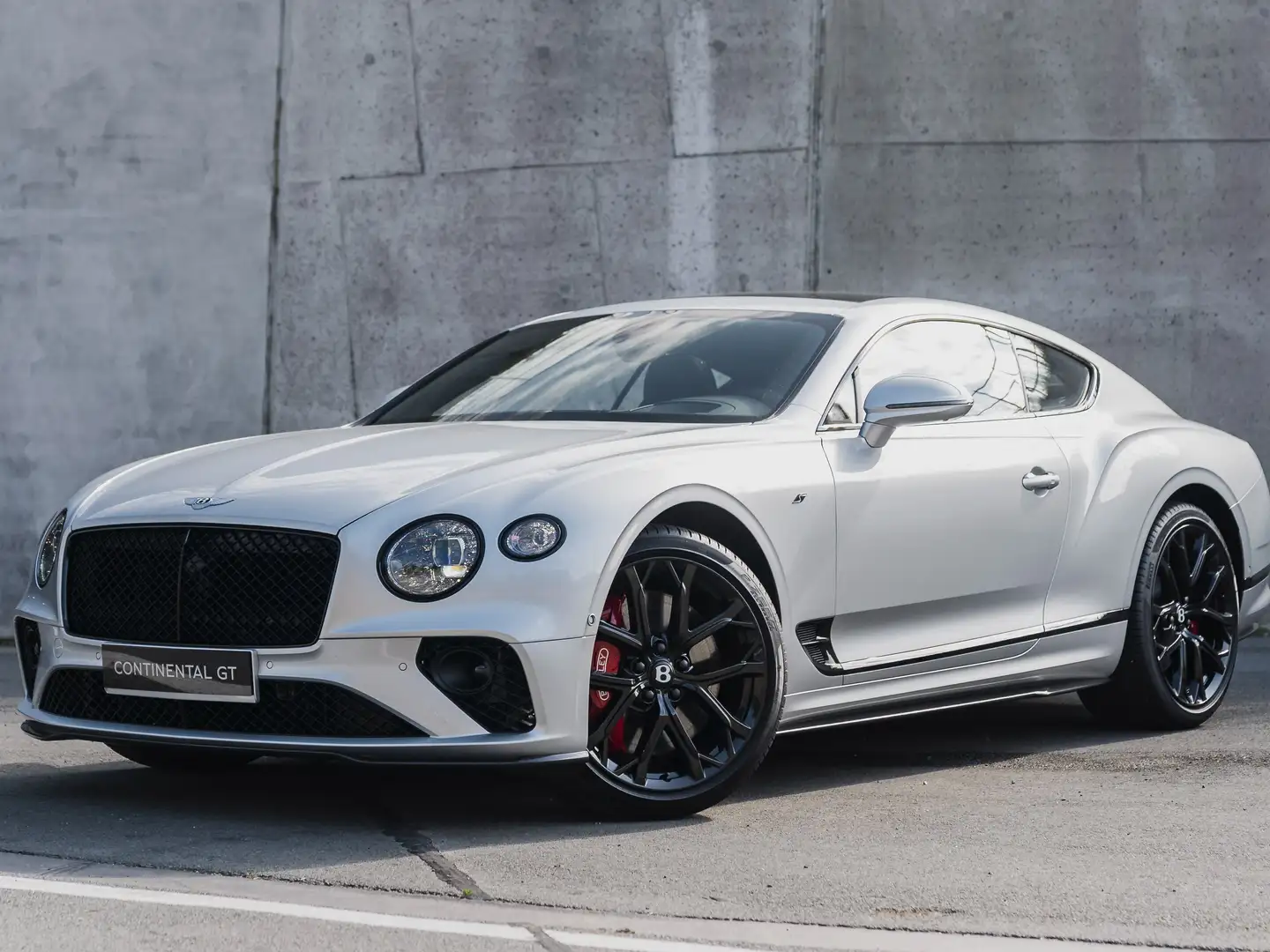 Bentley Continental GT 4.0 Twin-Turbo V8 Silber - 1