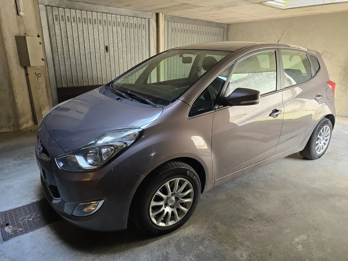 Hyundai iX20 ix20 1.6 crdi Style 128cv Grigio - 1