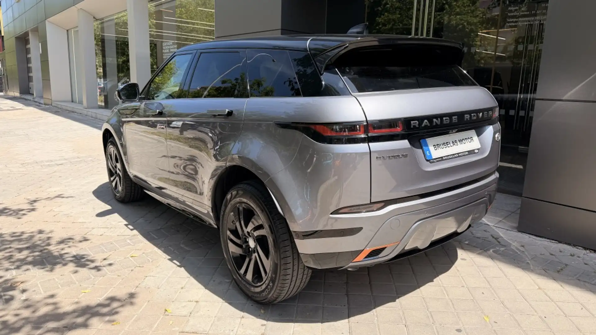 Land Rover Range Rover Evoque 2.0D MHEV R-Dynamic AWD Aut. 150 Gris - 2
