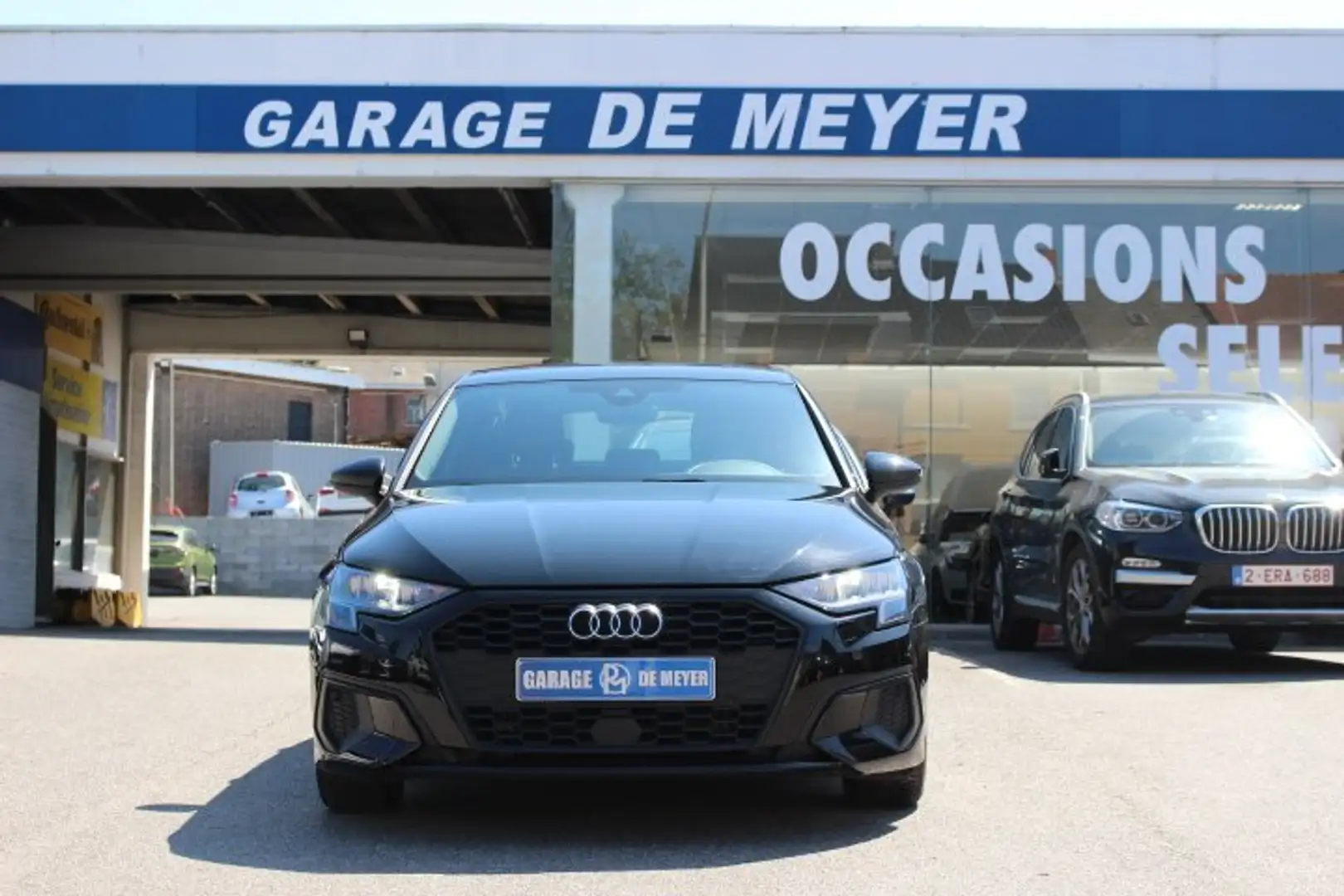 Audi A3 Sportback 30 TFSI Attraction S tronic Negro - 2