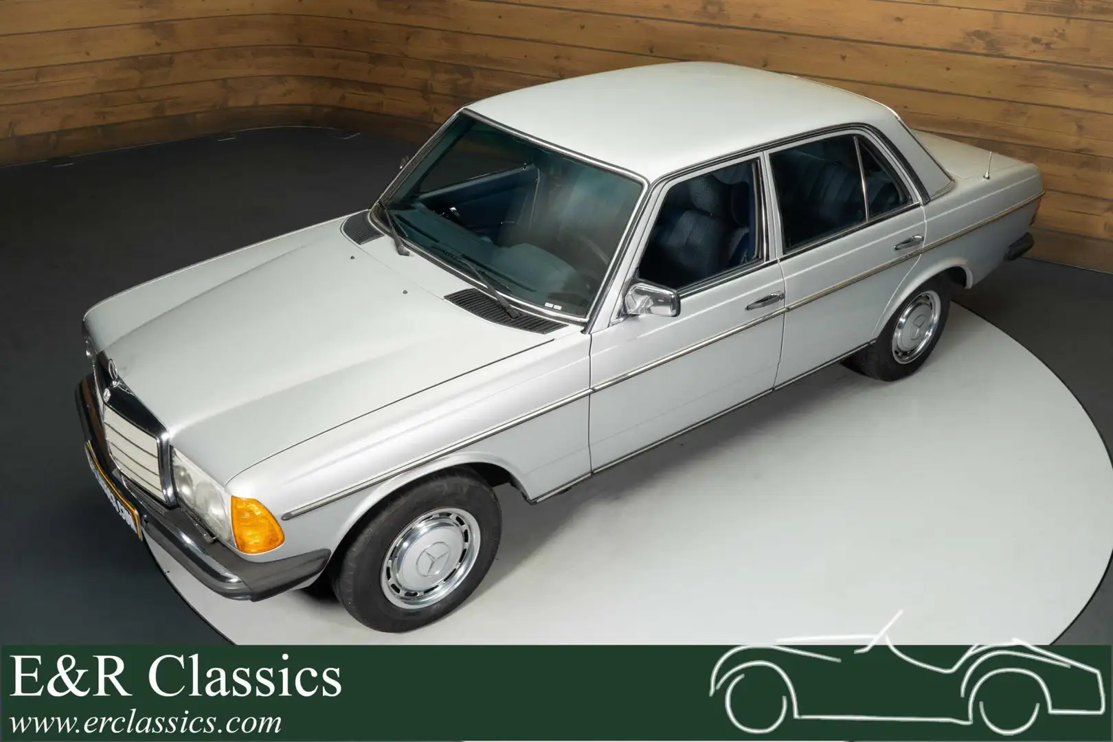 Mercedes-Benz 250 Sedan | 1978 Grau - 1