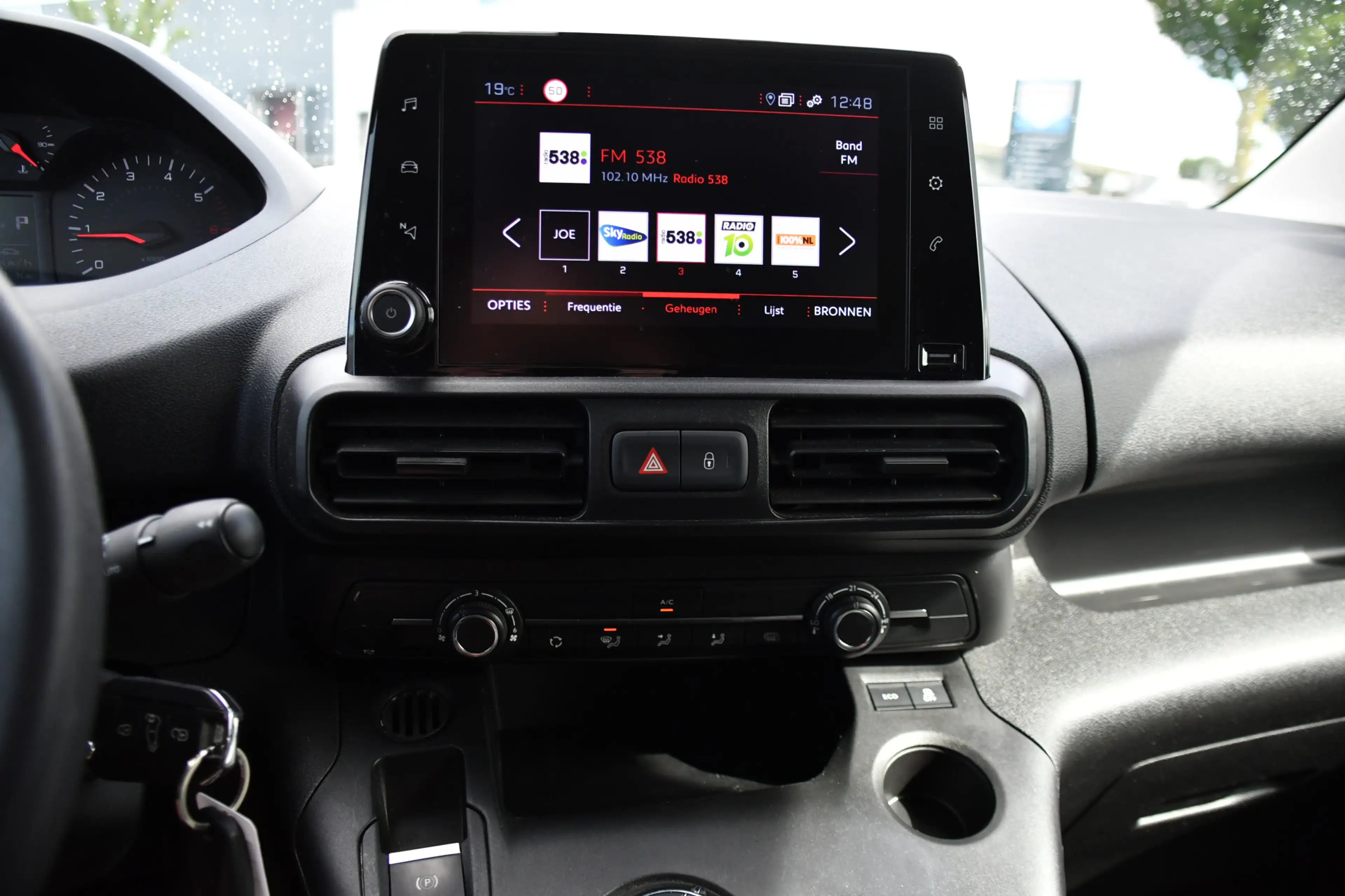 Peugeot Partner 1.5 BlueHDI L2 PB Edition Camera, Cruise, Carplay, — photo 20