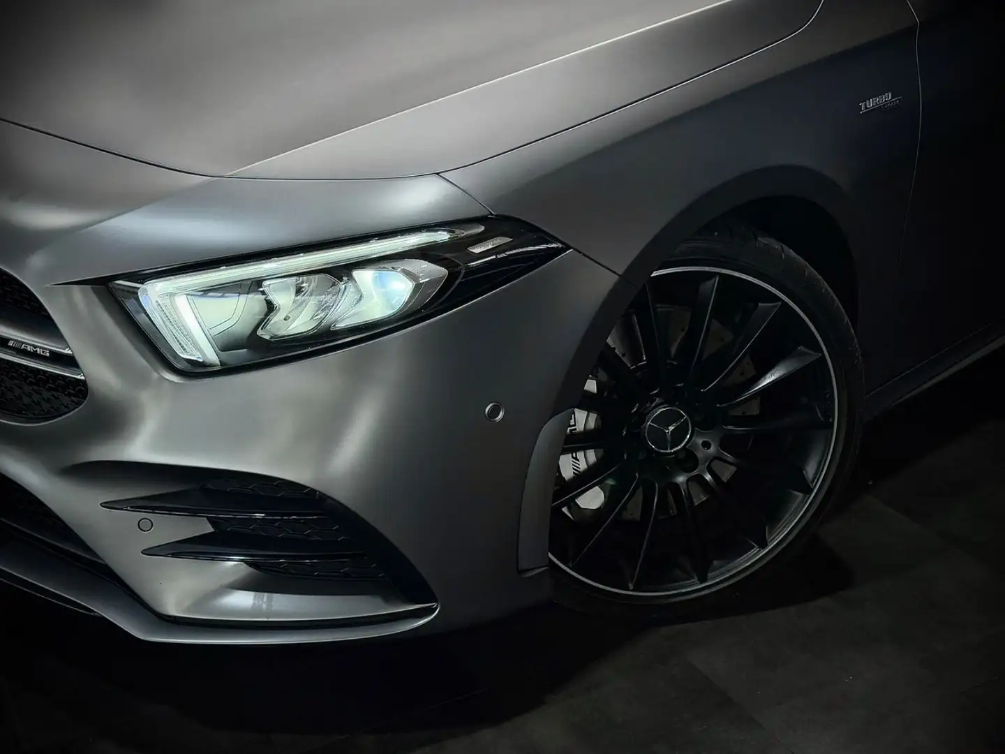 Mercedes-Benz A 35 AMG A35 AMG*4MATIC*MAGNO*360*TOTWINKEL*BURMESTER*2Hd Gris - 2